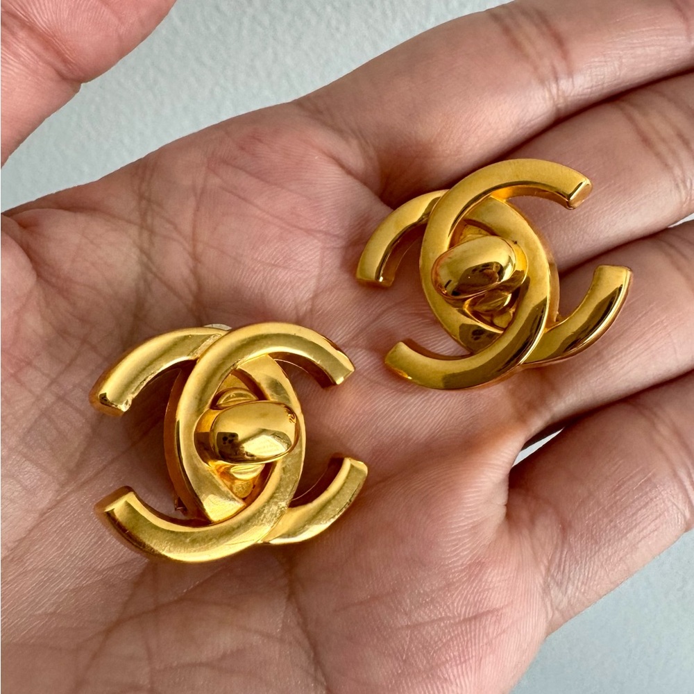 Authentic CHANEL Gold Interlocking CC Earrings